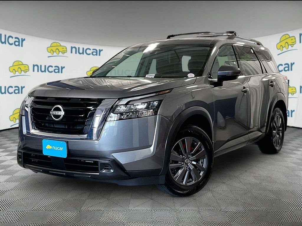 Used 2023 Gray Nissan SV image 3
