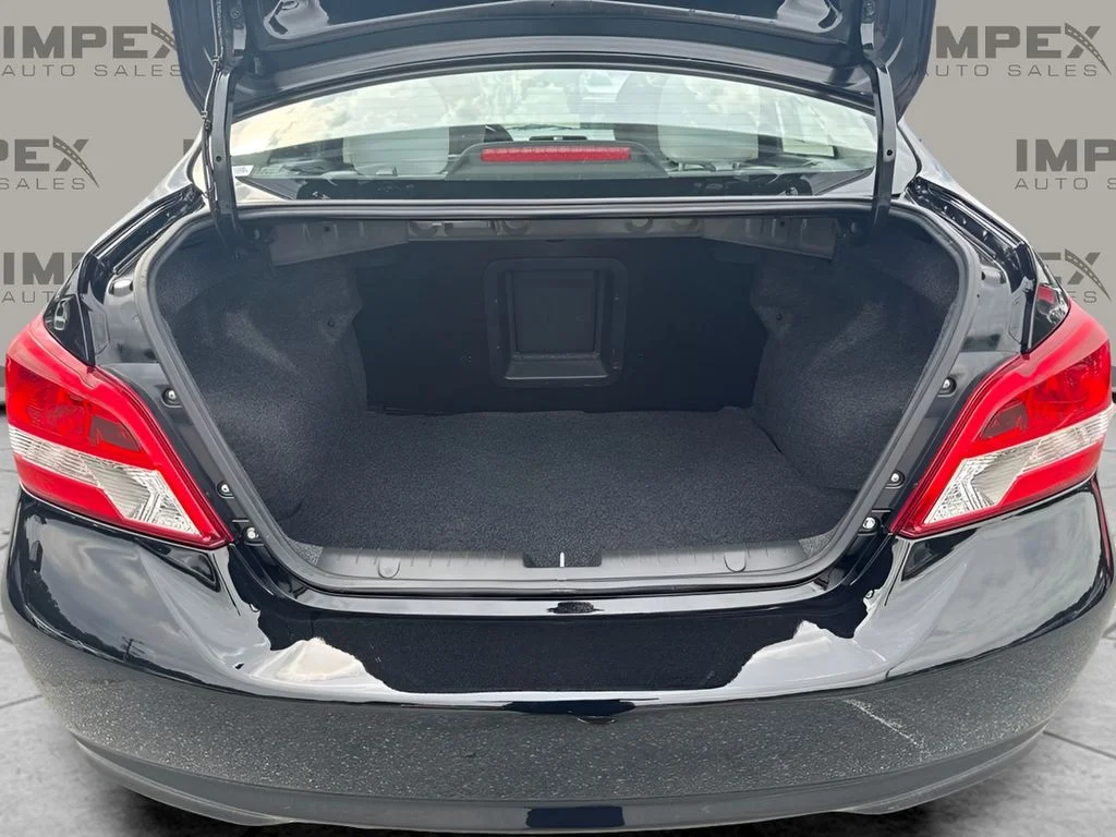 Used 2019 Black Mitsubishi ES image 15