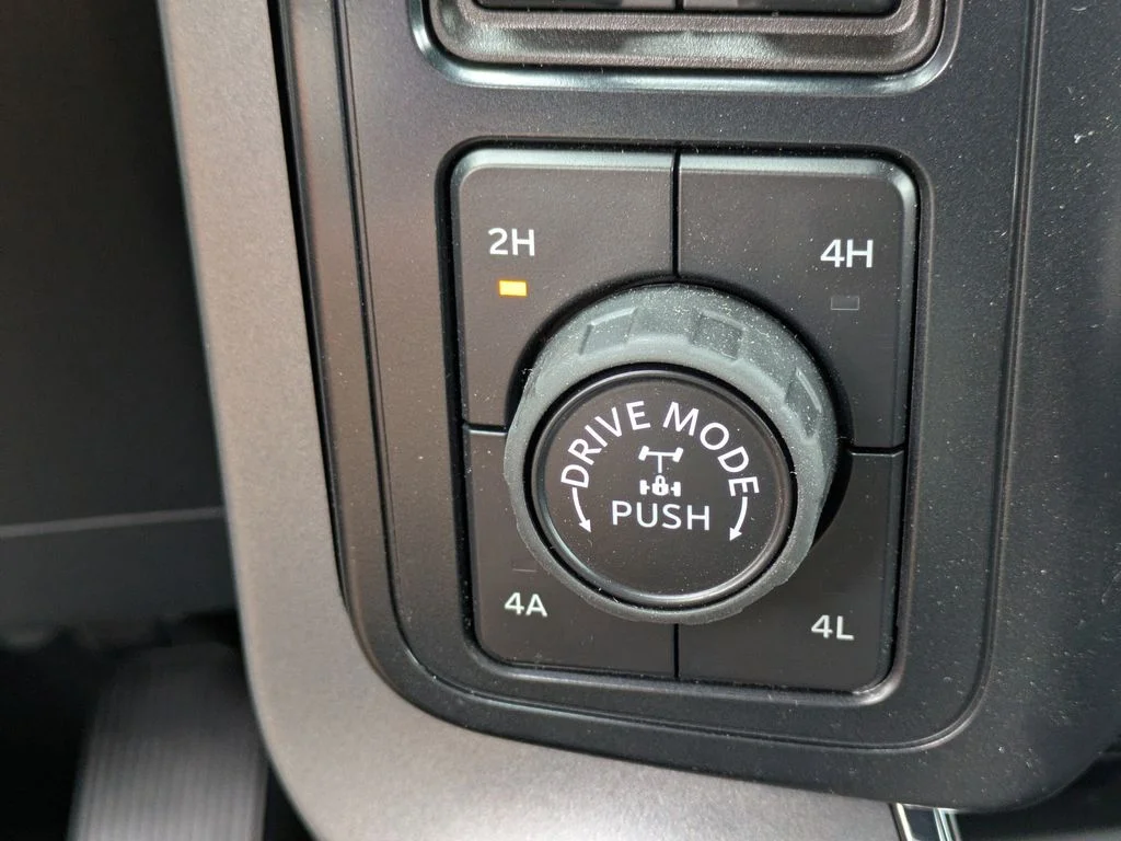 New 2026 Carbonized Gray Metallic Ford Lariat image 27