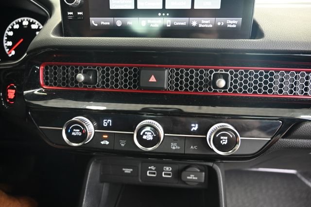 Used 2023  Honda Si image 17