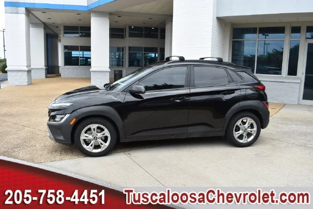 Used 2022 Black Hyundai SEL image 7