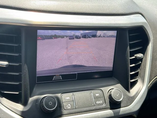 Used 2021 Gray GMC SLE image 36