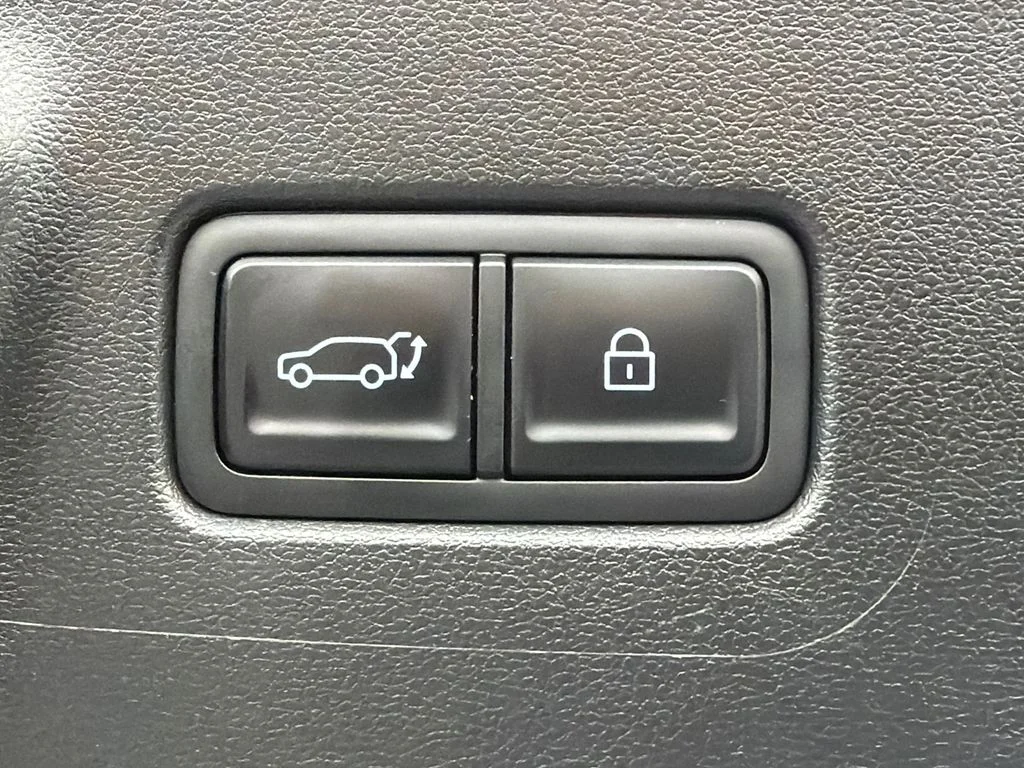 Used 2024 Orange Hyundai Calligraphy image 19