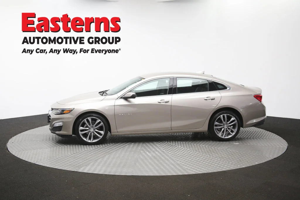 Used 2025 Gray Chevrolet LT image 59