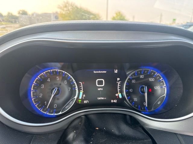 Used 2018 Blue Chrysler Touring L Plus image 10