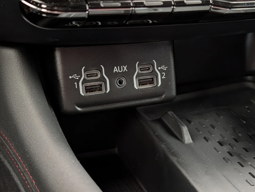 New 2026 White Dodge GT Plus - - AWD - 3.6L Pentastar V6 - 2nd Row Captain Chairs & More! image 22