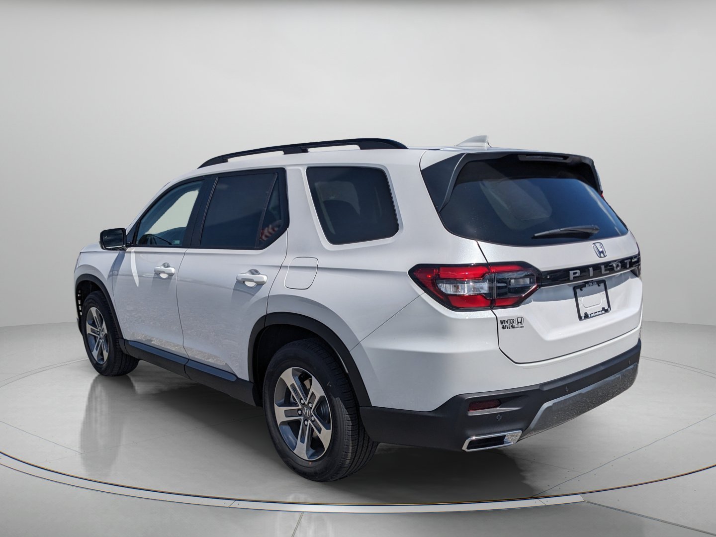 New 2026 Platinum White Pearl Honda EX-L image 4