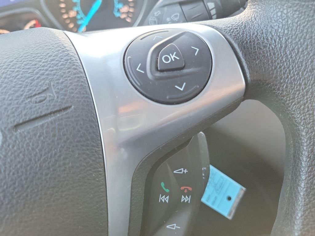 Used 2014  Ford SE image 23