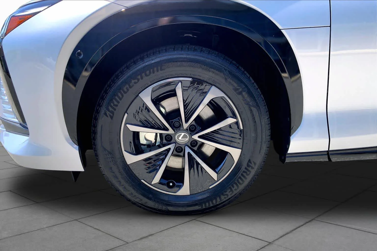 New 2026 Iridium Lexus Premium image 11
