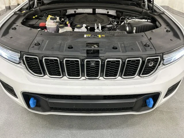 Used 2023 White Jeep Overland 4xe image 6
