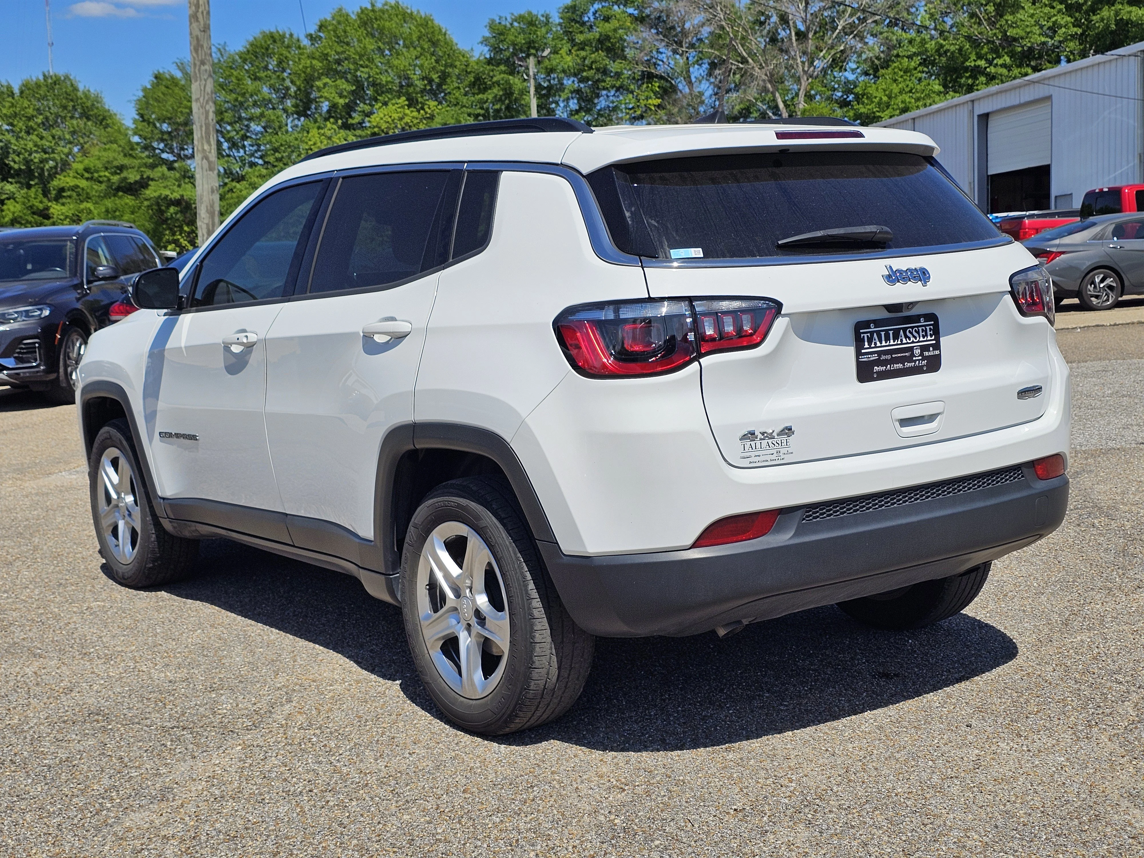 2023 Jeep Compass Latitude - Photo 13