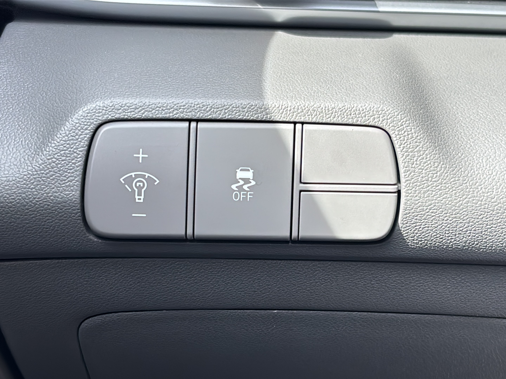 Certified Used 2025 Ecotronic Gray Hyundai SEL Sport image 45