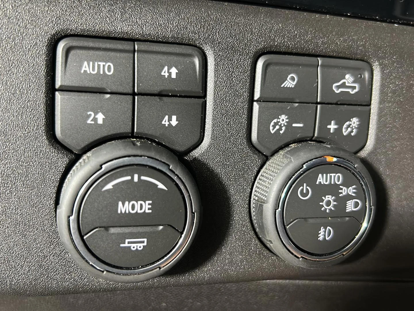 Used 2026 Sterling Gray Metallic Chevrolet ZR2 image 21