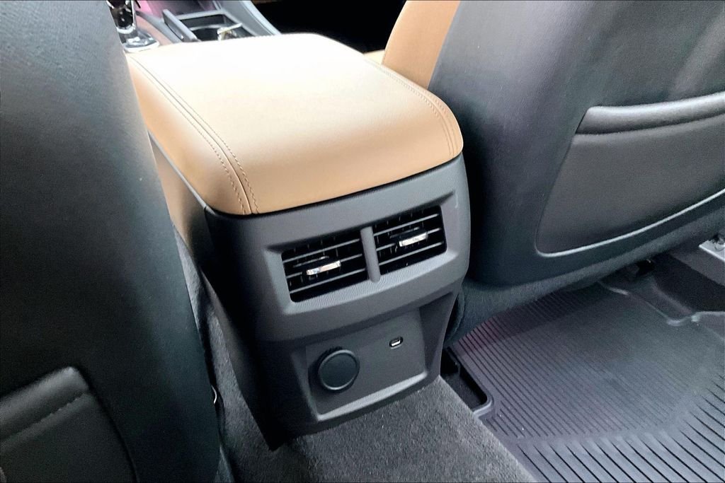 Used 2025 Silver Cadillac Premium Luxury image 25