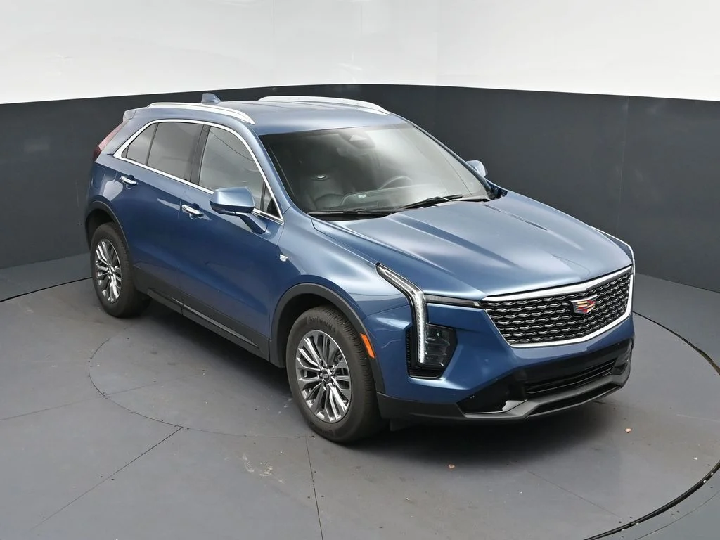 2025 Cadillac XT4 Premium Luxury's photo