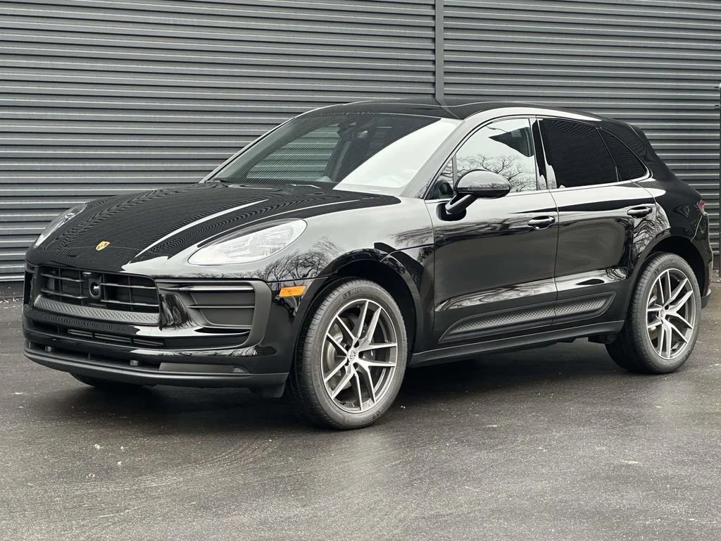 2026 Porsche Macan's photo