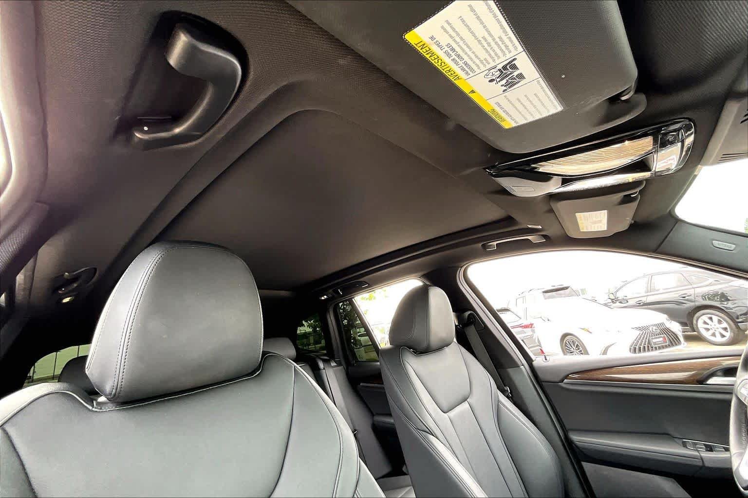 Used 2020 Jet Black BMW sDrive30i image 13