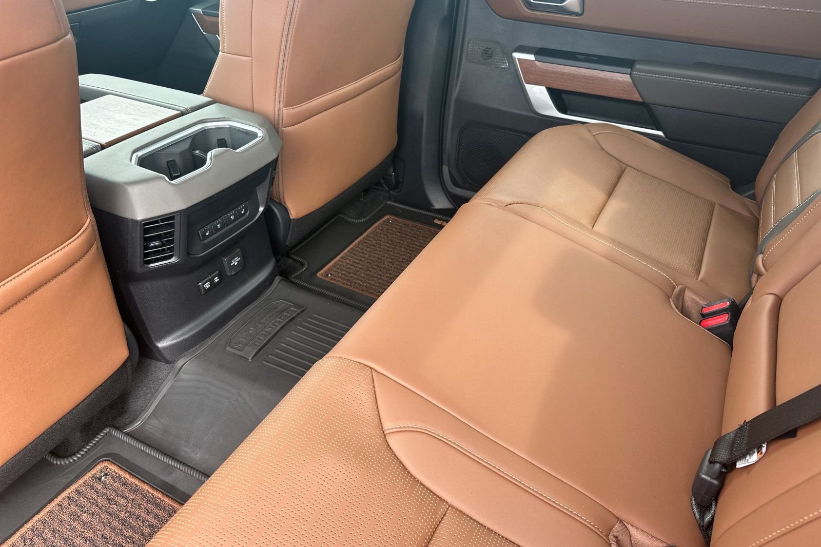 2025 Toyota Tundra 1794 Edition - Photo 13