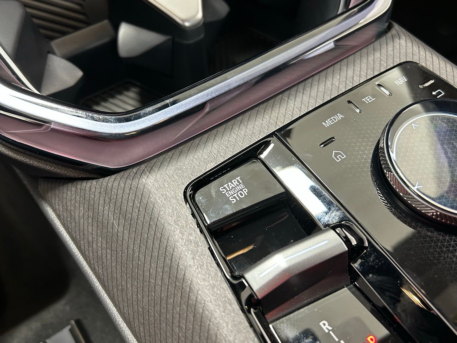 New 2026 Dark Graphite Metallic BMW 30 xDrive image 21