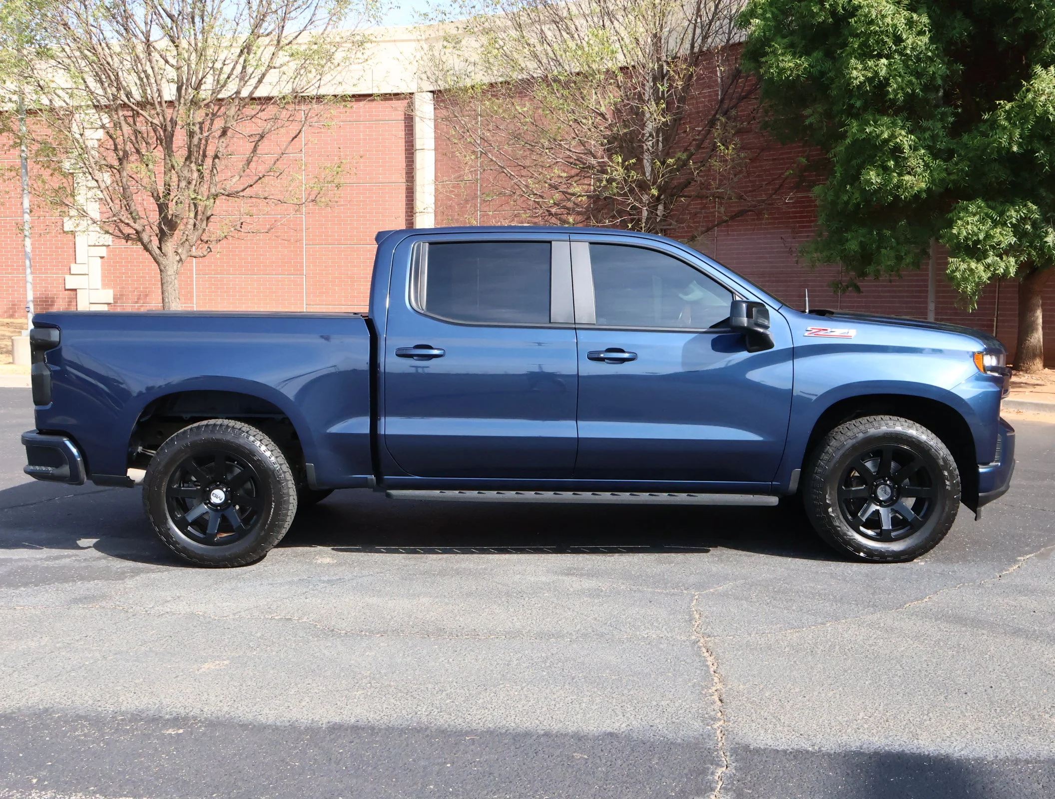 Used 2022 Northsky Blue Metallic Chevrolet RST image 32