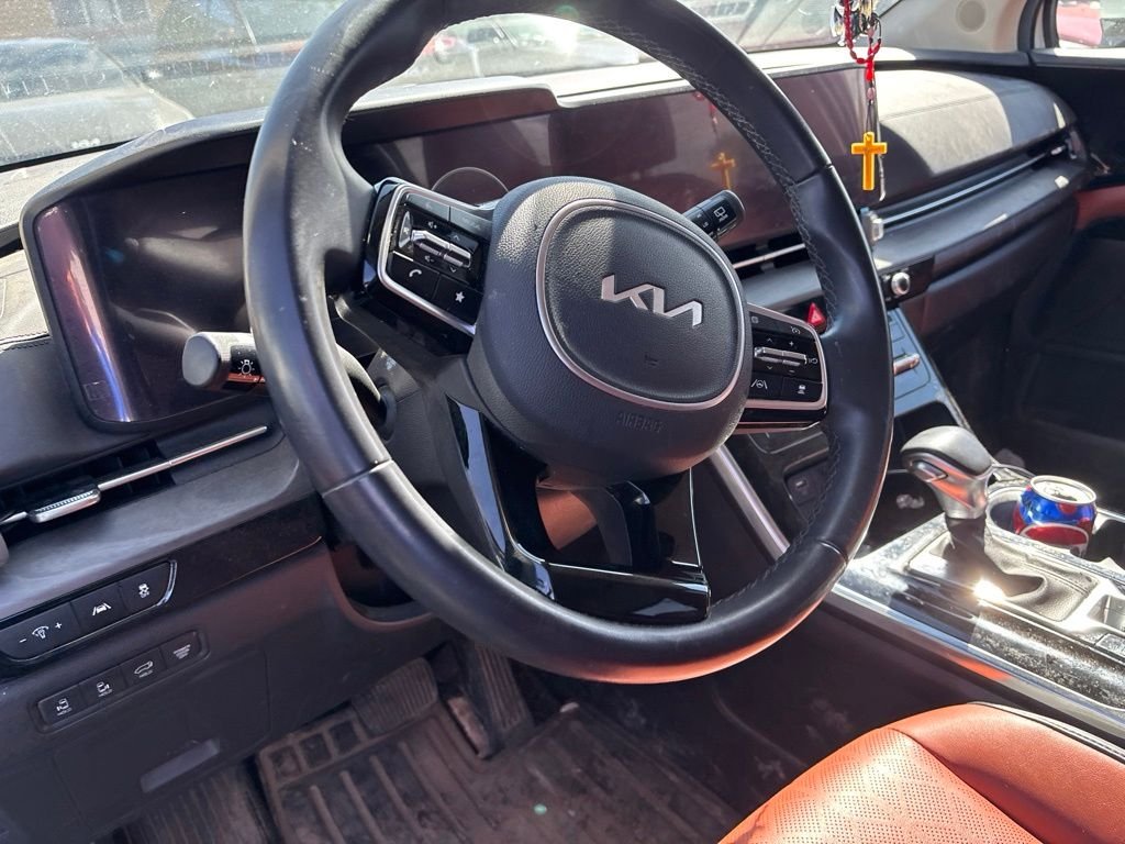 Used 2024 White Kia SX image 18
