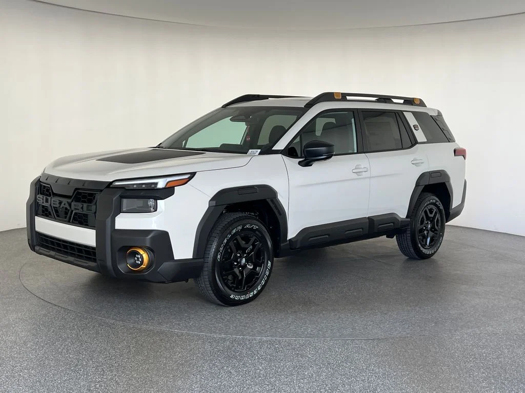 New 2026 CRYSTAL WHITE PEARL Subaru Wilderness image 9