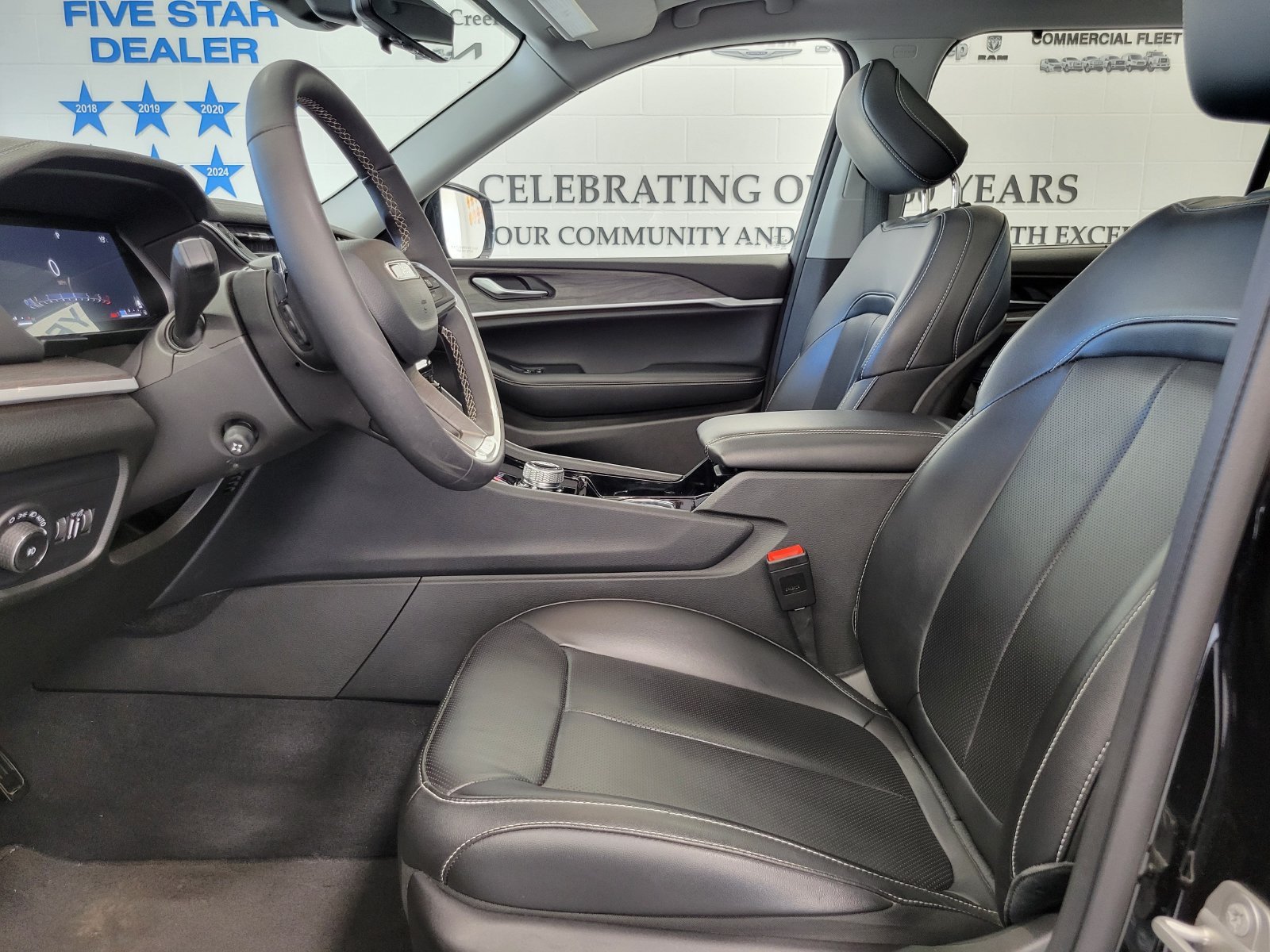 Used 2023 Black Jeep Limited image 8