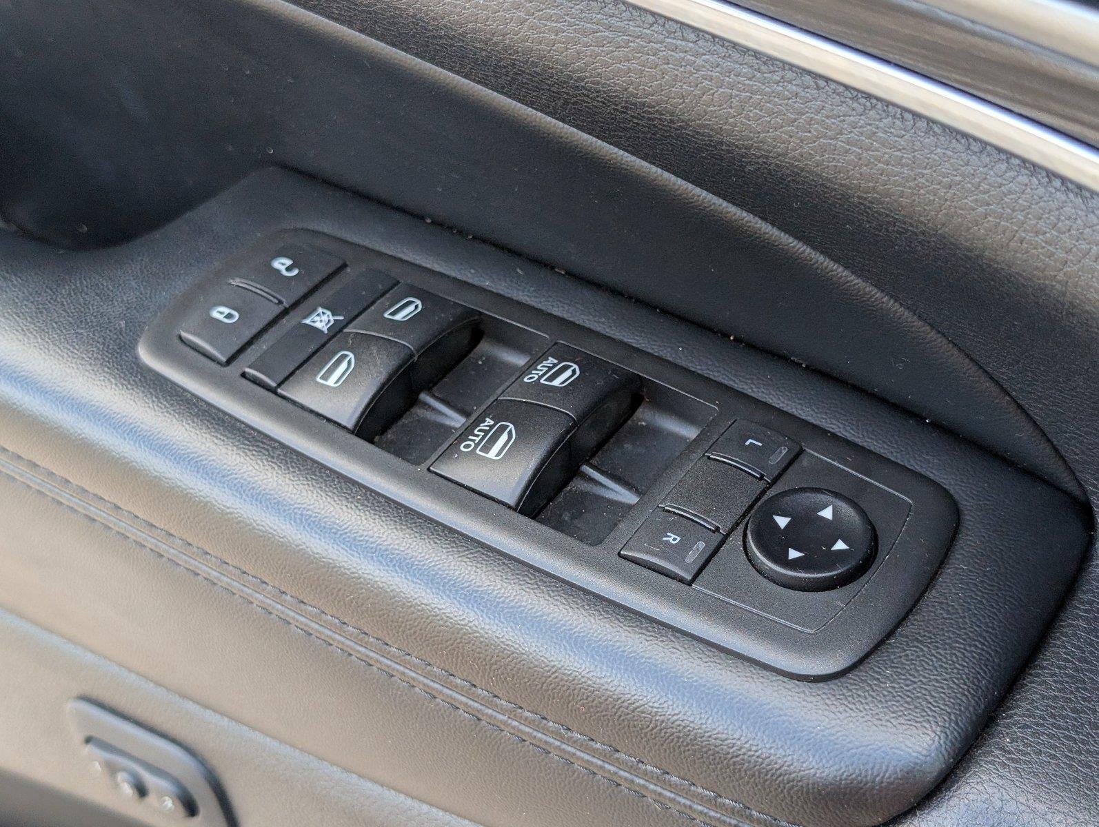 Used 2021 Velvet Red Pearlcoat Jeep Limited image 19
