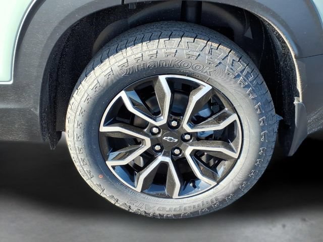 New 2026 Cacti Green Chevrolet ACTIV image 28