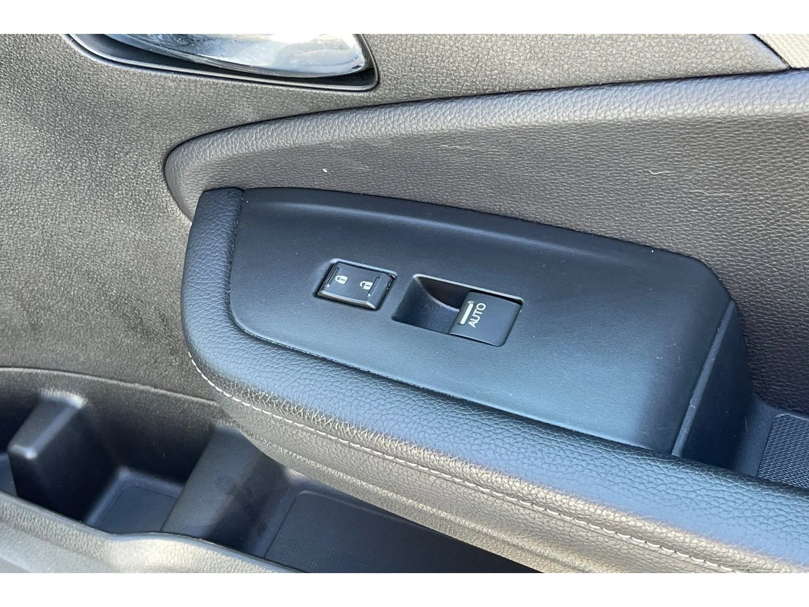 Used 2023 Platinum White Pearl Honda Sport image 20