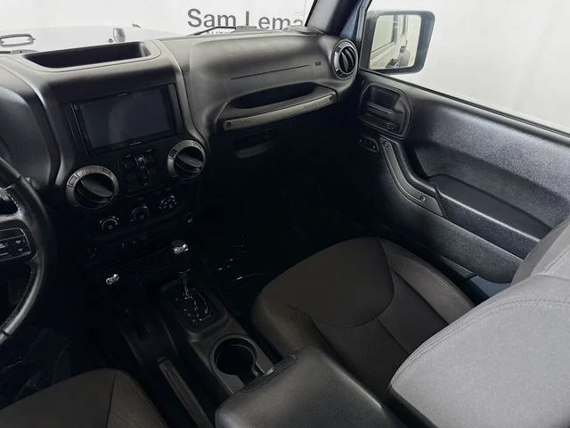 Used 2017 Black Jeep Unlimited Sport image 19