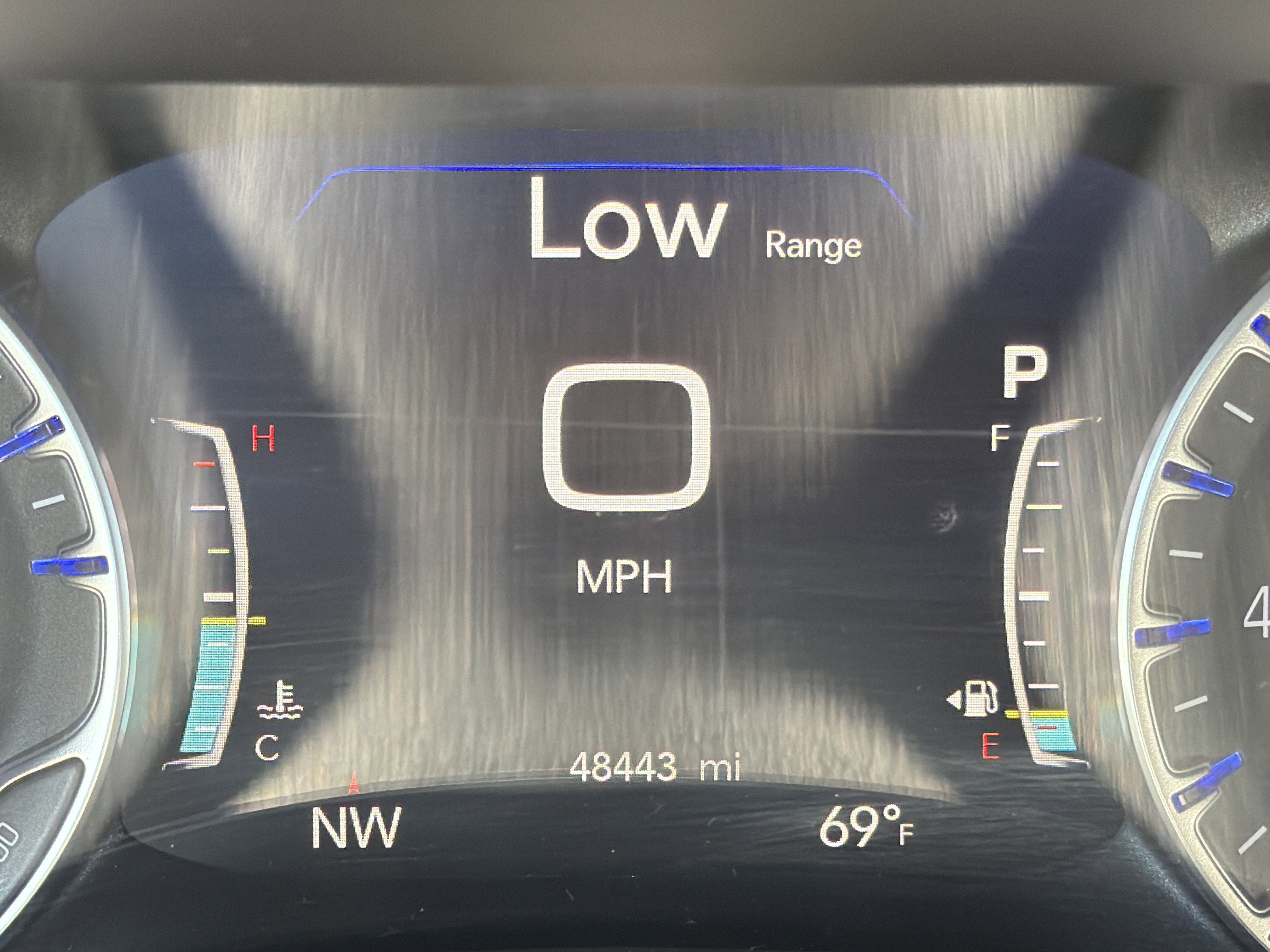 Used 2024 Diamond Black Crystal Pearlcoat Chrysler Touring L image 11