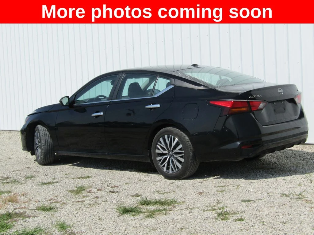 Used 2024 Black Nissan 2.5 SV image 5
