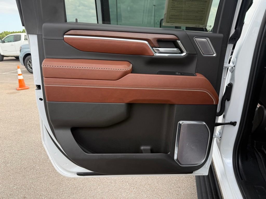 Used 2024 White Frost Tri-Coat GMC Denali Ultimate image 14