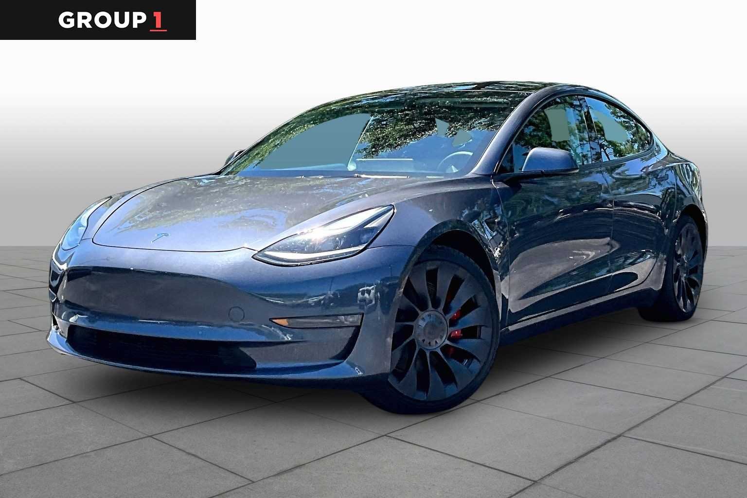 2022 Tesla Model 3 Performance Dual Motor All-Wheel Drive's photo