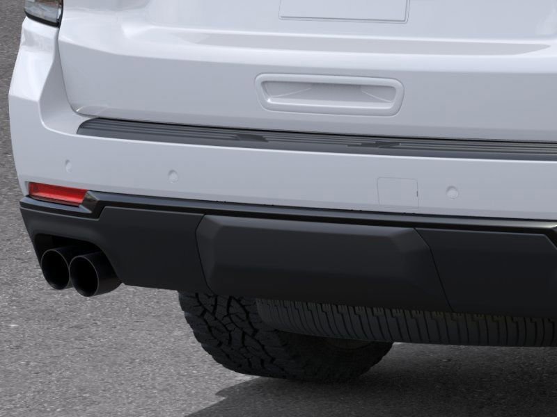 New 2026 Summit White Chevrolet Z71 image 14