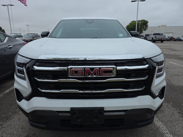 Used 2026 White GMC Elevation image 2