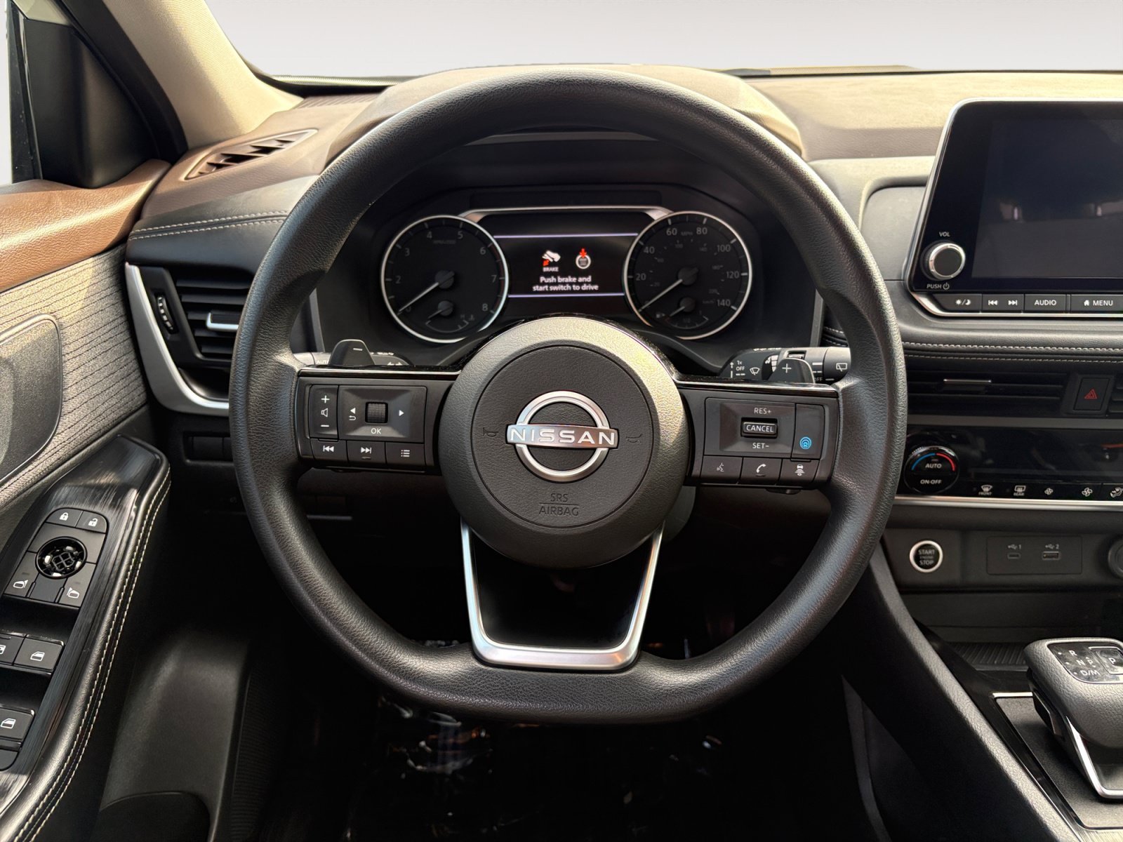 Used 2023 Pearl White Tricoat Nissan SV image 14