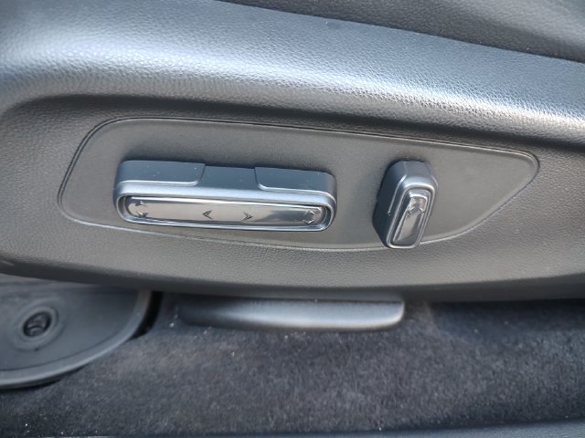 Used 2024 Blue Honda EX-L image 28