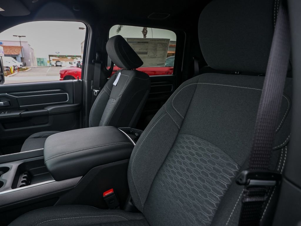 New 2026 Bright White Clear-Coat Exterior Paint RAM Big Horn Night Edition image 14