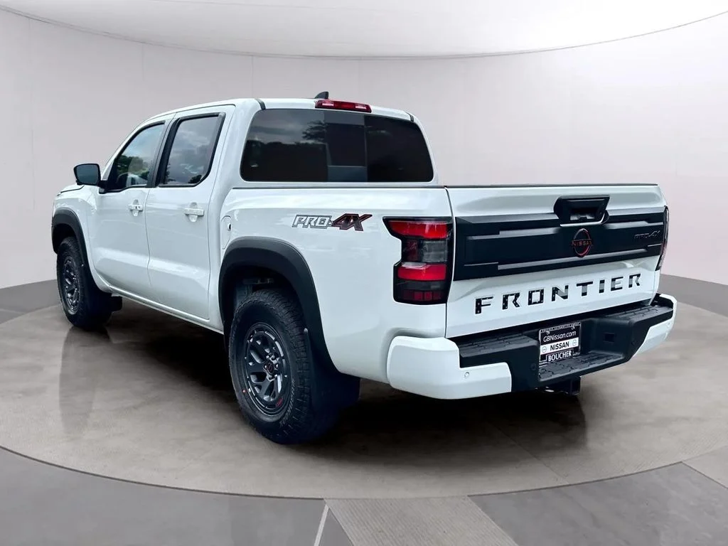 New 2026 Glacier White Nissan PRO-4X image 5