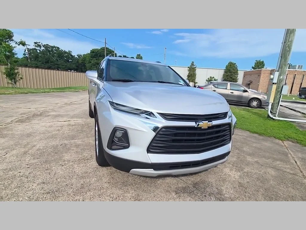 Used 2019 Silver Chevrolet Base image 50