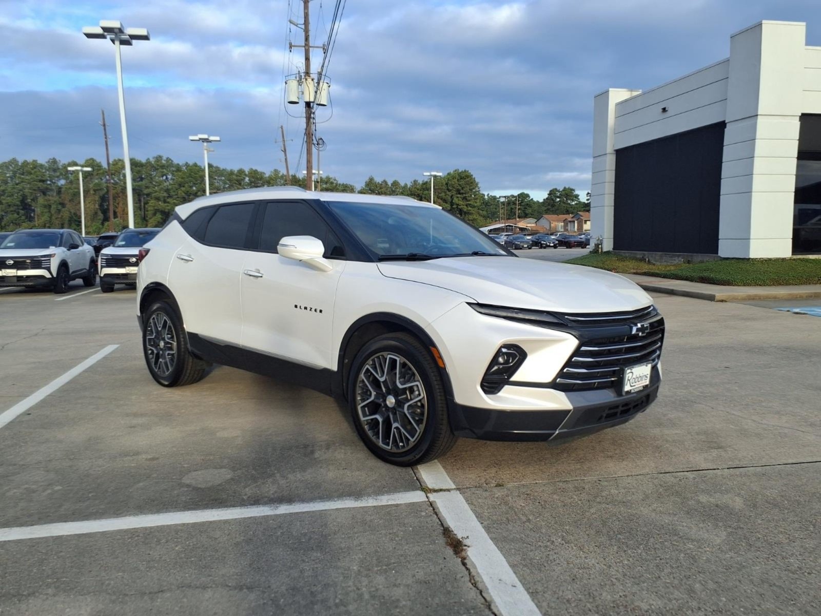 2023 Chevrolet Blazer photo 3 of 27