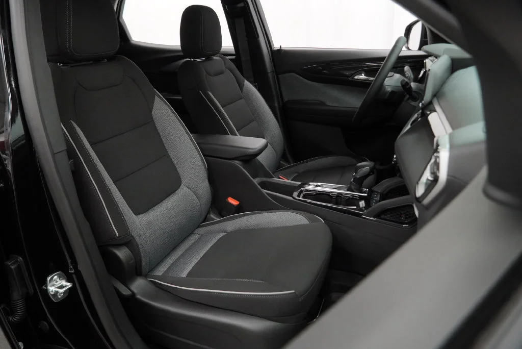 New 2026 Mosaic Black Metallic Chevrolet LT image 35