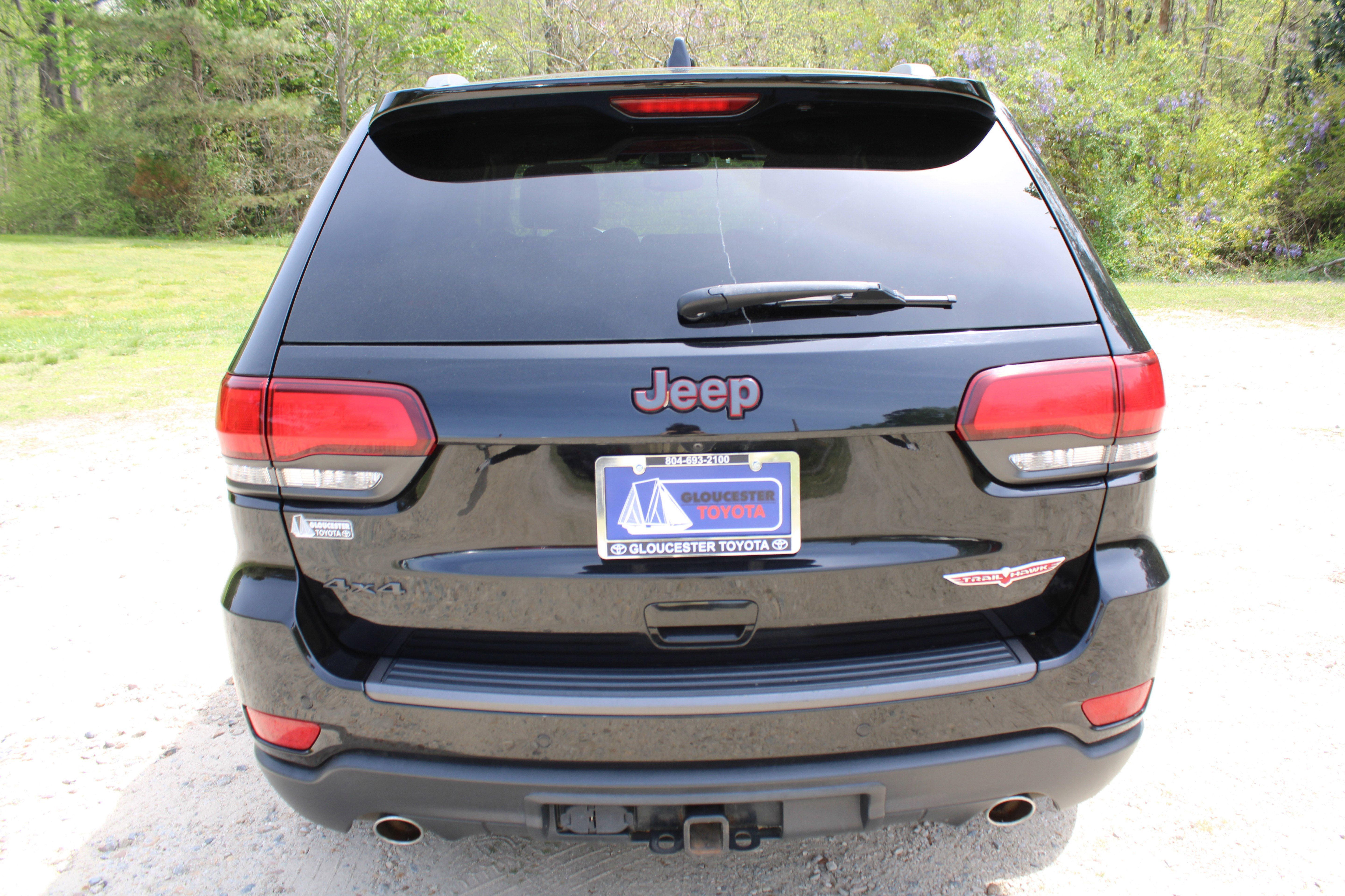 Used 2020 Diamond Black Crystal Pearlcoat Jeep Trailhawk image 6