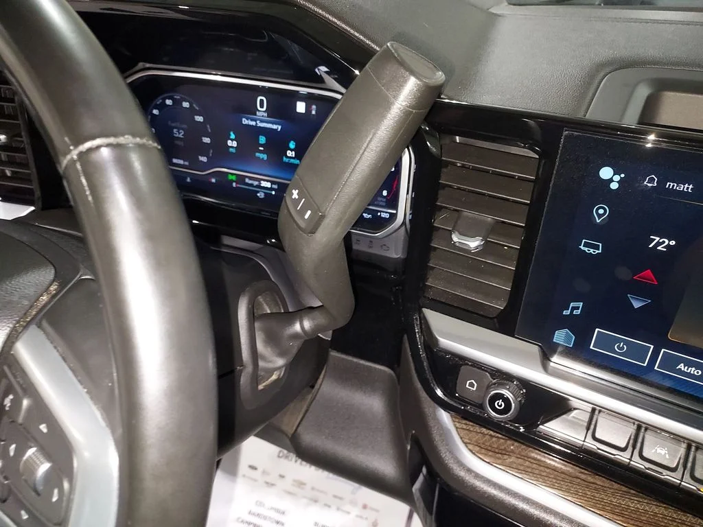 Used 2023 White Chevrolet RST image 25