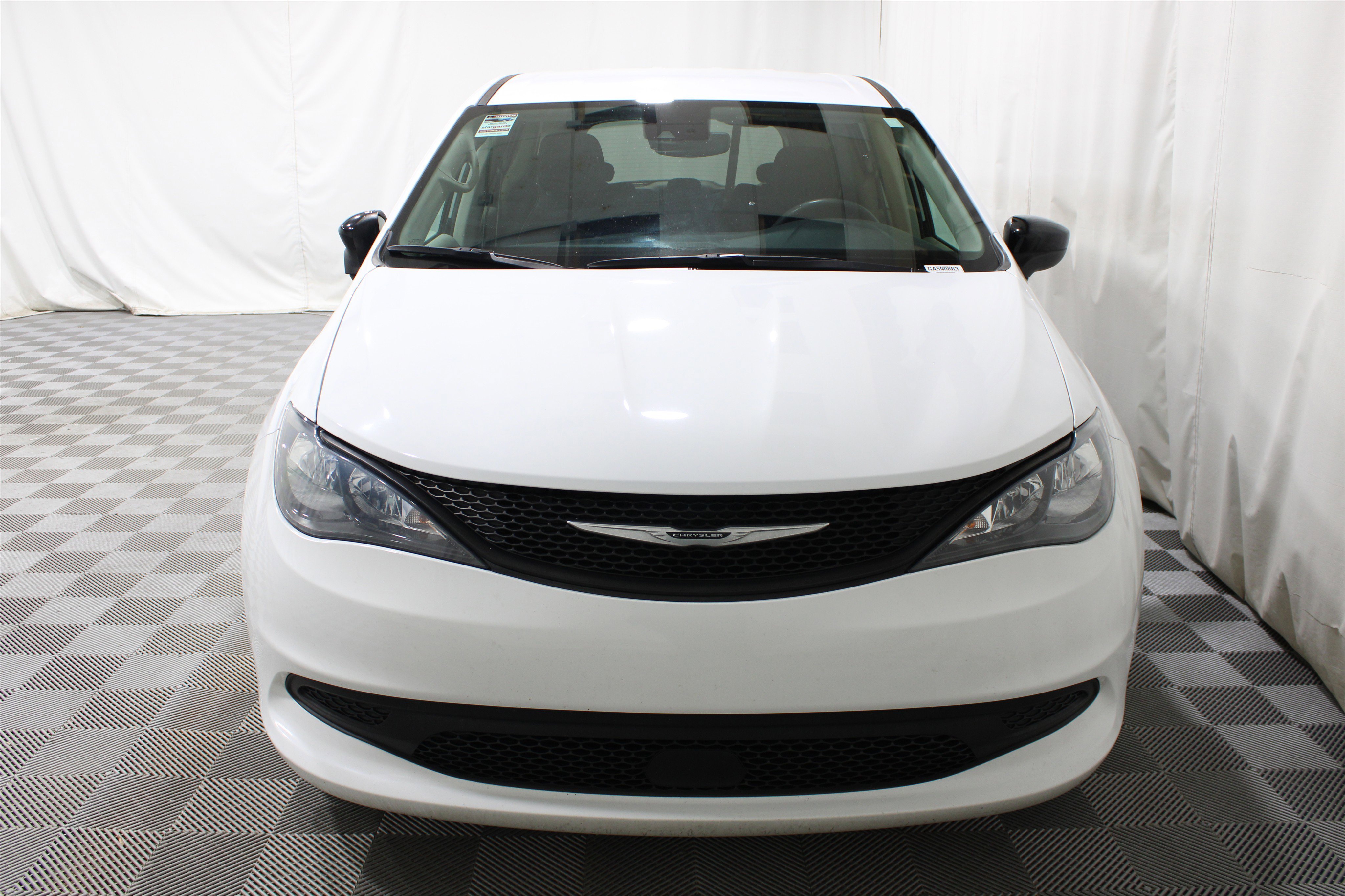 Used 2024 Bright White Clearcoat Chrysler LX image 29