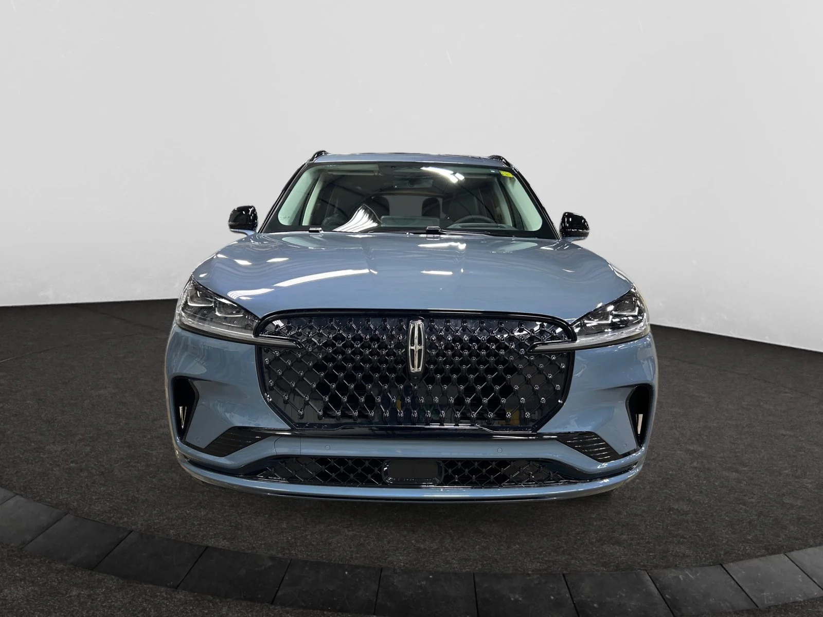 New 2026 Whisper Blue Metallic Clearcoat Lincoln Reserve image 8
