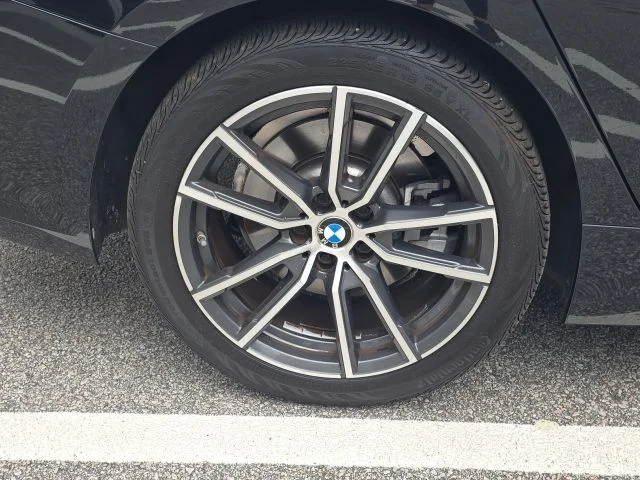 Used 2021 Black BMW 330e iPerformance image 9