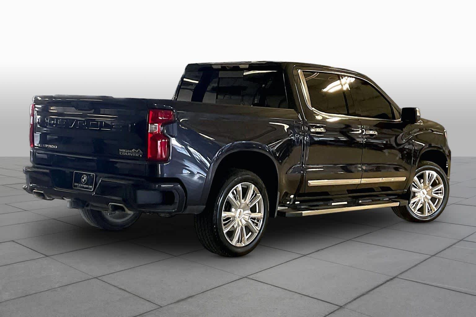 Used 2024 Dark Ash Metallic Chevrolet High Country image 13